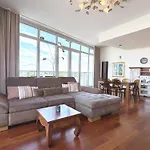 شقة Concha-apartamenty Bryza-parking سفينويتشي